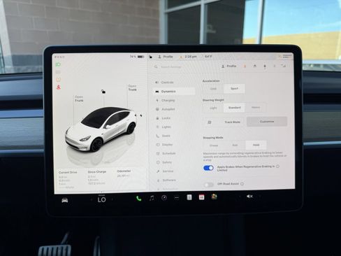 Used 2023 Tesla Model Y Performance image 19
