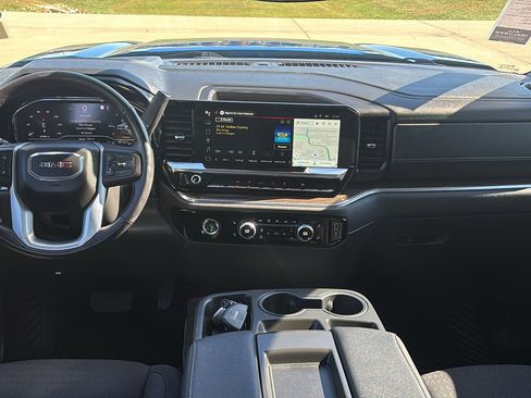 Used 2022 GMC Sierra 1500 Elevation image 12