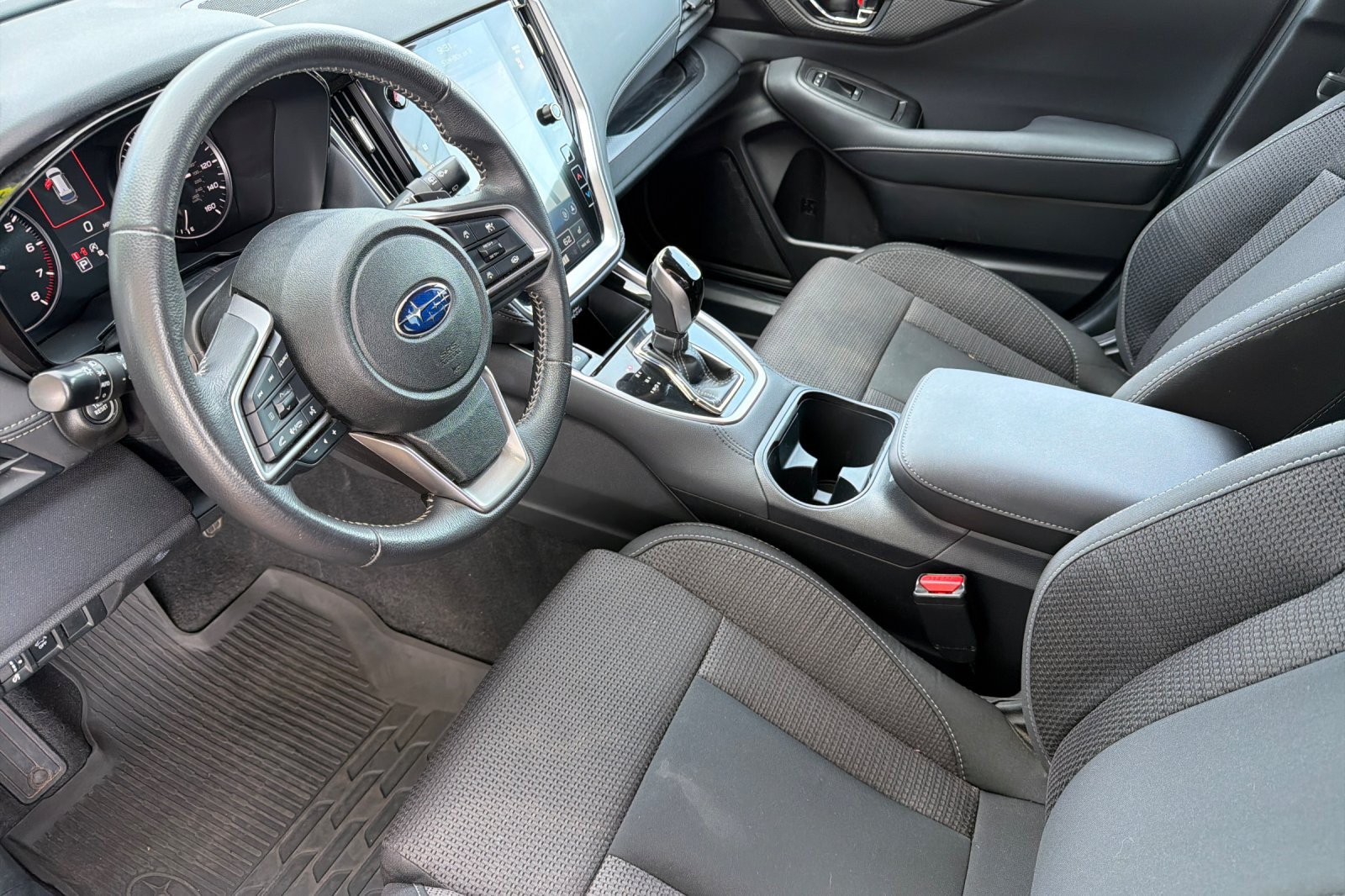 Used 2025 Subaru Outback Premium AWD/4WD image 7