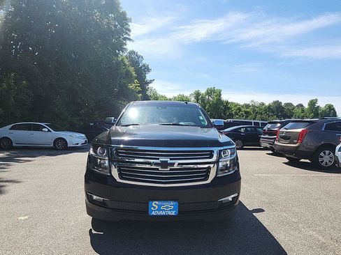 Used 2017 Chevrolet Suburban Premier AWD/4WD image 8