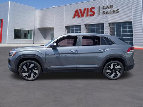 Used 2025 Volkswagen Atlas Cross Sport SE AWD/4WD image 11