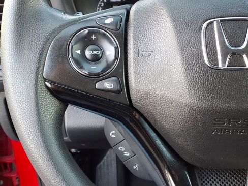Used 2019 Honda HR-V EX image 17