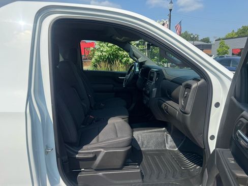 Used 2025 Chevrolet Silverado 1500 W/T RWD image 14