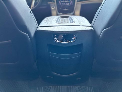 Used 2017 Cadillac Escalade Luxury AWD/4WD image 72