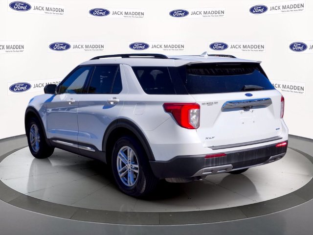 Certified 2020 Ford Explorer XLT w/ Equipment Group 202A AWD/4WD image 3