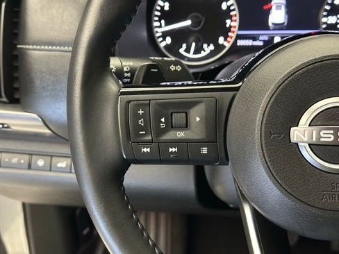 Used 2025 Nissan Pathfinder SL AWD/4WD image 22