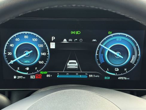 Used 2025 Hyundai Elantra SEL FWD image 17