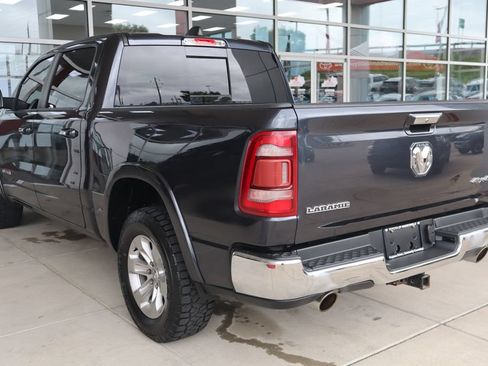 Used 2019 RAM 1500 Laramie AWD/4WD image 6