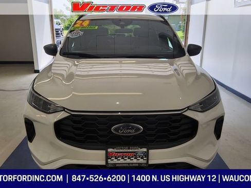 Used 2024 Ford Escape ST-Line w/ Tech Pack #1 AWD/4WD image 5