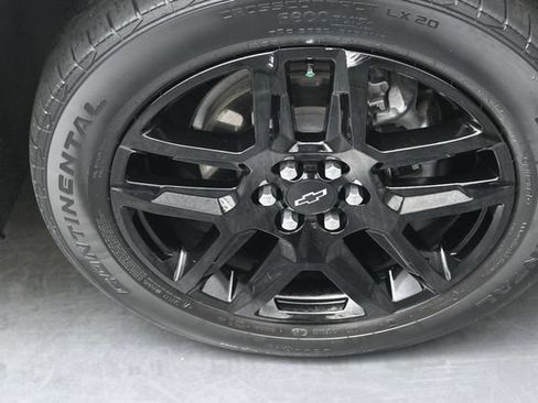 Used 2020 Chevrolet Traverse LT FWD image 32