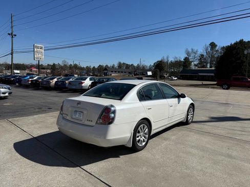 Used 2005 Nissan Altima 2.5 S w/ (S02) Side Airbags Pkg image 7