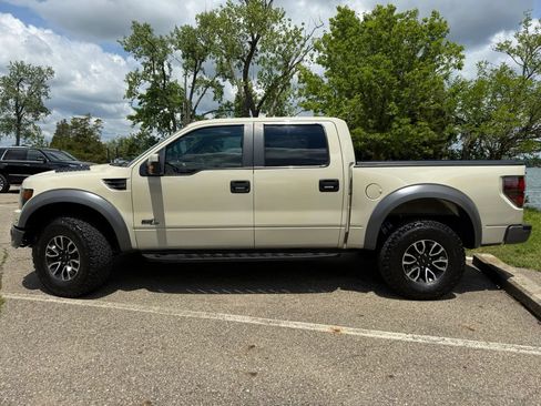 Used 2014 Ford F150 Raptor w/ Equipment Group 801A Luxury AWD/4WD image 8