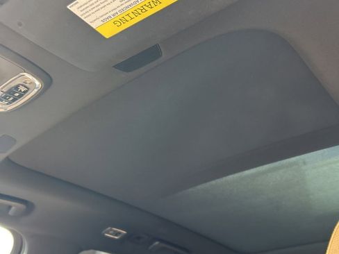 Used 2018 Volvo XC90 T5 Momentum w/ Convenience Package image 11