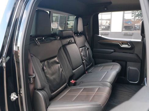 Used 2023 Chevrolet Silverado 1500 High Country image 31