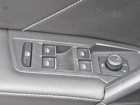 Used 2024 Volkswagen Tiguan Wolfsburg Edition AWD/4WD image 29
