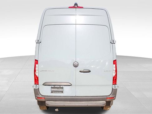 New 2025 Mercedes-Benz Sprinter 2500 image 7