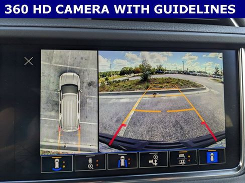 Used 2024 GMC Yukon Denali image 4