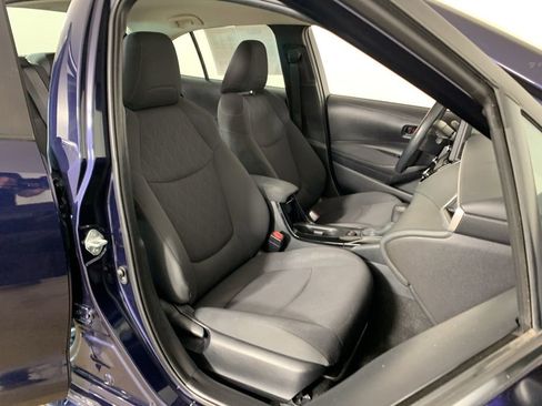 Used 2022 Toyota Corolla LE image 34