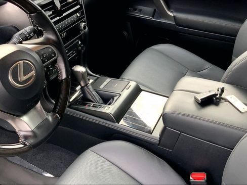 Used 2023 Lexus GX 460 Premium image 32