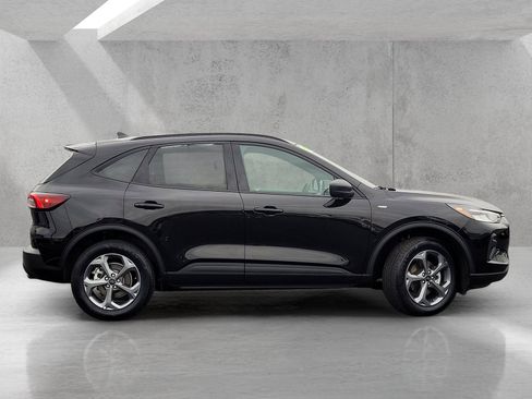 Used 2025 Ford Escape ST-Line AWD/4WD image 3