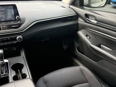 Used 2020 Nissan Altima 2.5 S FWD image 18