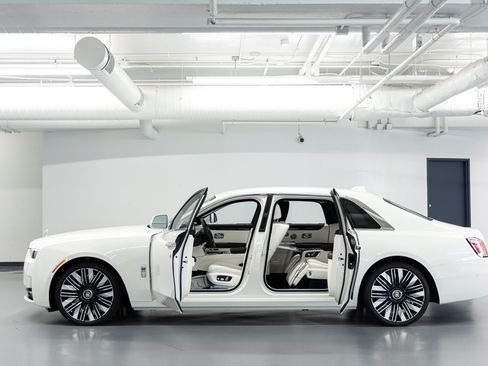 New 2027 Rolls-Royce Ghost Extended Wheelbase AWD/4WD image 31