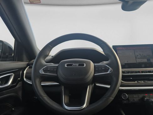 Used 2023 Jeep Compass High Altitude AWD/4WD image 11