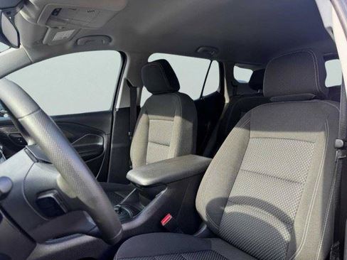Used 2024 GMC Terrain SLE FWD image 18
