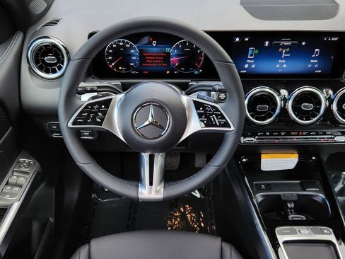 Used 2026 Mercedes-Benz GLB 250 GLB 250 image 26