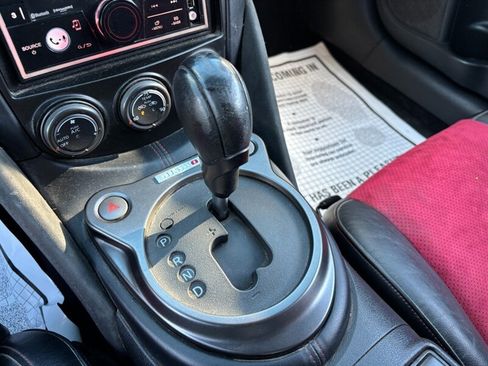 Used 2017 Nissan 370Z NISMO image 14