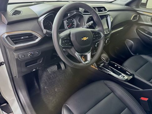 Used 2023 Chevrolet TrailBlazer ACTIV w/ Sun and Liftgate Package image 10