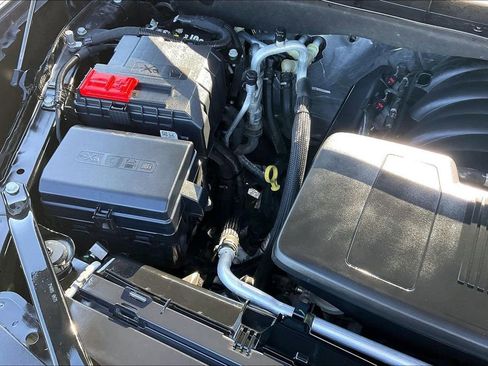 Used 2021 Chevrolet Suburban RST w/ Luxury Package image 32