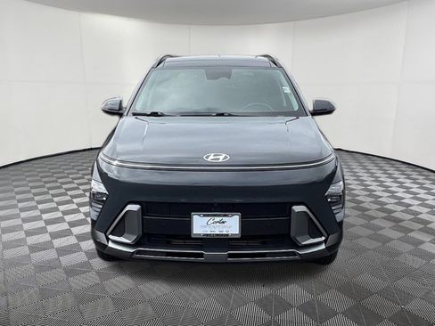 Used 2024 Hyundai Kona Limited image 2