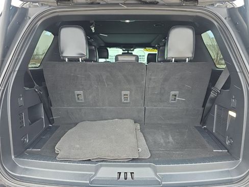 Used 2024 Ford Expedition Platinum image 37