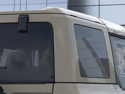 New 2025 Ford Bronco Badlands image 25