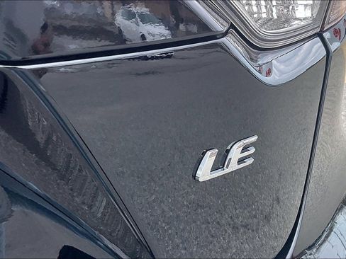 Used 2025 Toyota Corolla LE image 10