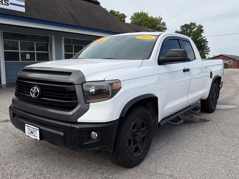 Used 2016 Toyota Tundra SR image 3