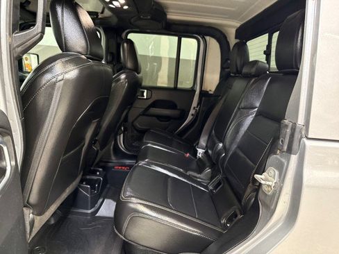 Used 2020 Jeep Gladiator Overland image 31
