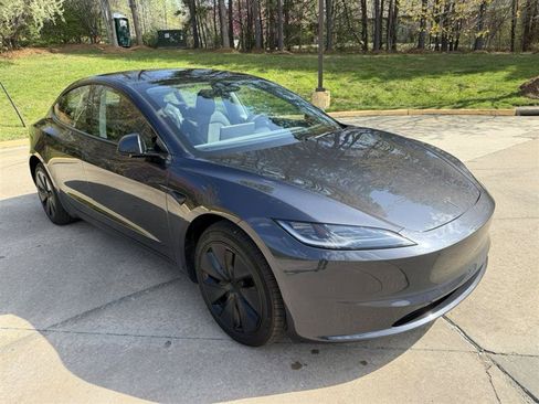 Used 2025 Tesla Model 3 Long Range RWD image 7