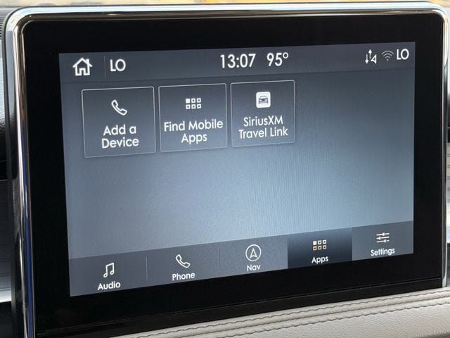 Used 2022 Lincoln Corsair AWD w/ Premium Package image 17