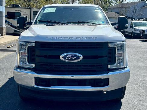 Used 2019 Ford F250 XL w/ XL Value Package AWD/4WD image 3