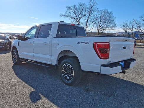 Certified 2022 Ford F150 XLT w/ Equipment Group 302A High image 4