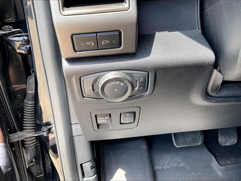 Used 2020 Ford F150 Raptor w/ Equipment Group 802A Luxury AWD/4WD image 33