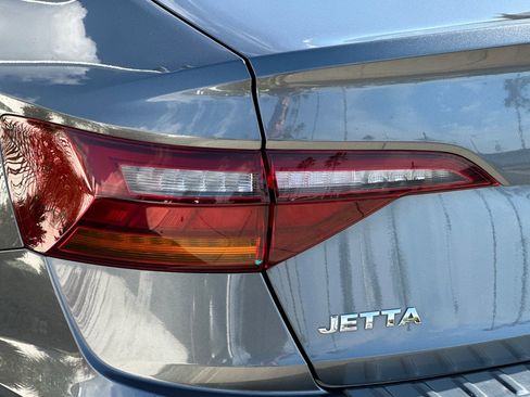 Used 2019 Volkswagen Jetta R-Line w/ R-Line Cold Weather Package image 26