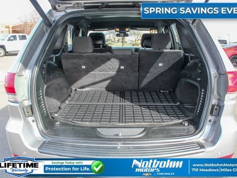 Used 2019 Jeep Grand Cherokee Laredo image 11