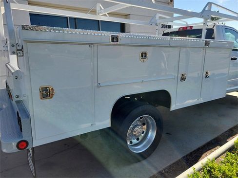 New 2024 RAM 5500 Tradesman image 10