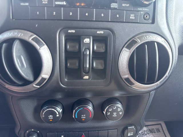 Used 2012 Jeep Wrangler Unlimited Sport AWD/4WD image 17
