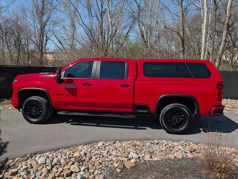 Used 2024 Chevrolet Silverado 2500 LT w/ Z71 Sport Edition image 2