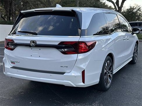 New 2026 Honda Odyssey Elite image 3