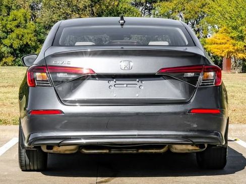 Used 2023 Honda Civic EX image 16
